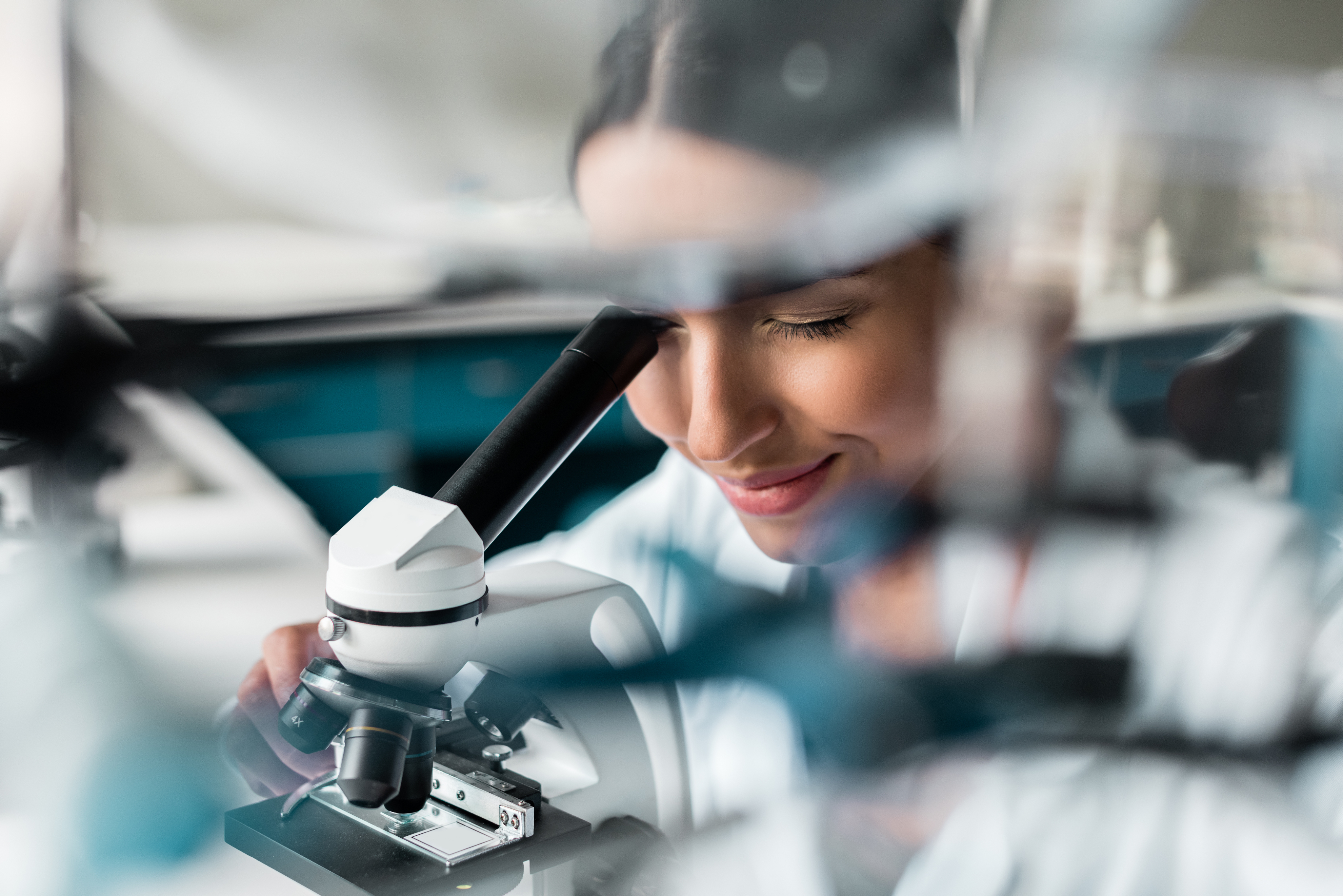Profissionais em laboratório